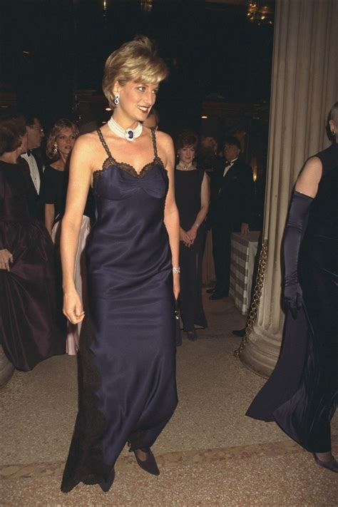 abito pizzo dior lady diana|Quando Lady Diana si presentò a sorpresa al Met Gala nel 1996.